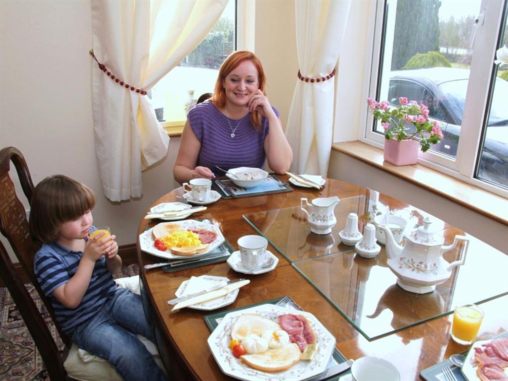كيلكيني Launard House المظهر الخارجي الصورة