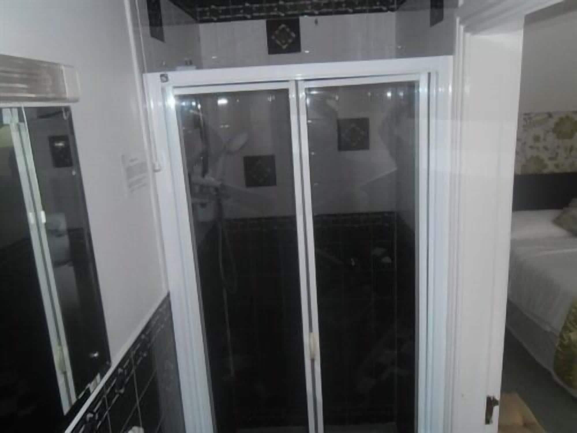 كيلكيني Launard House المظهر الخارجي الصورة